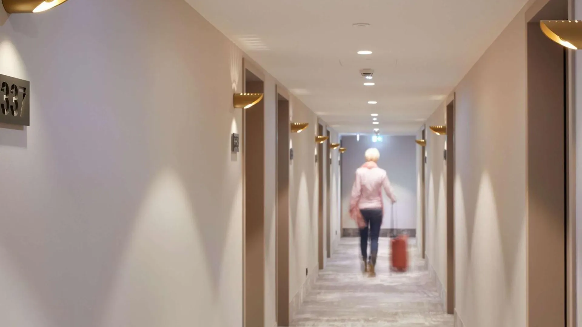 Novotel Hamburg Central Station Hotel