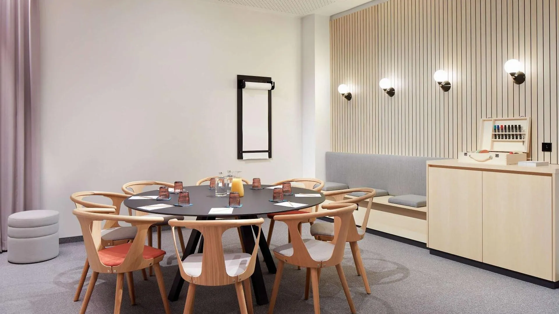 Novotel Hamburg Central Station Hotel