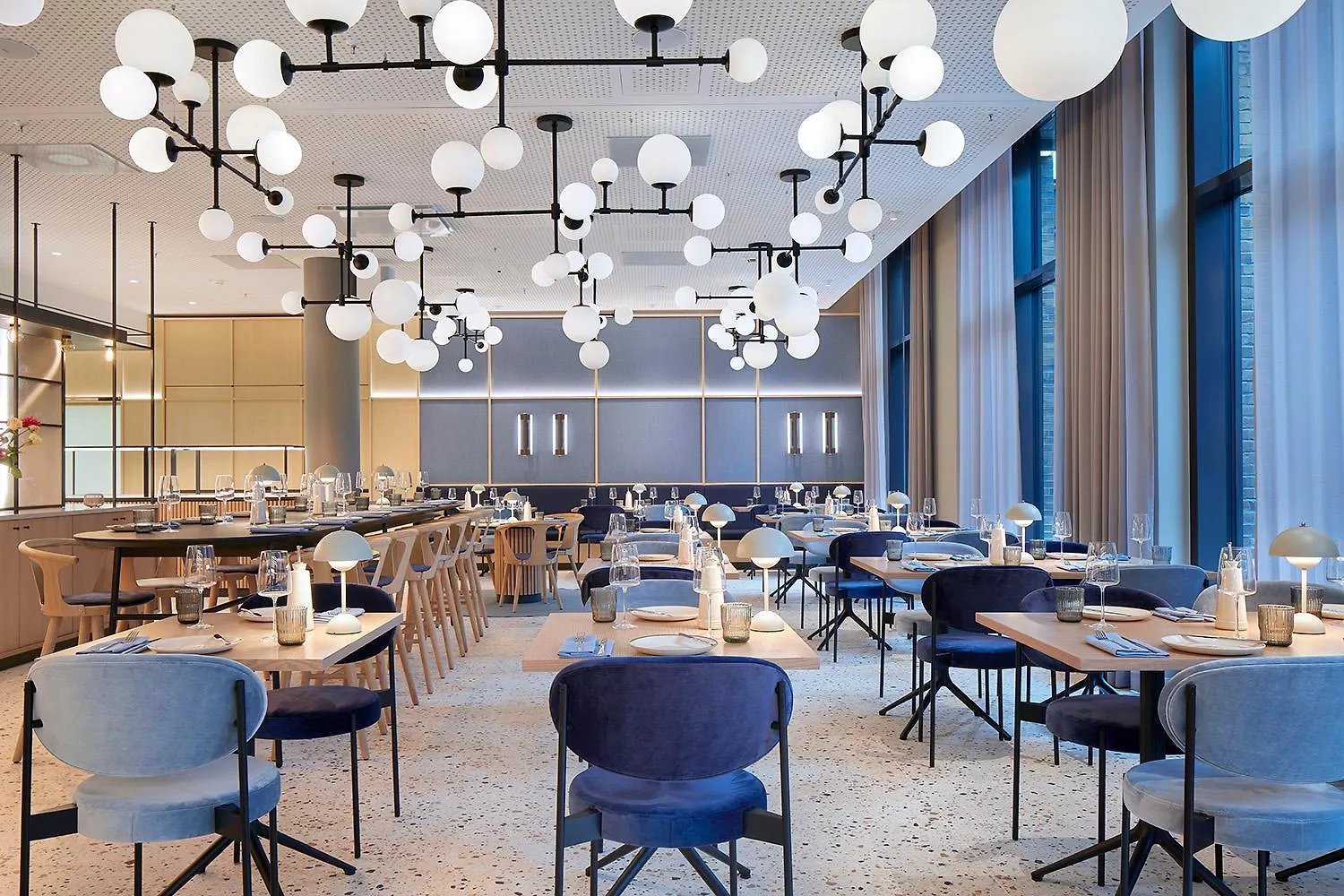 Novotel Hamburg Central Station Hotel